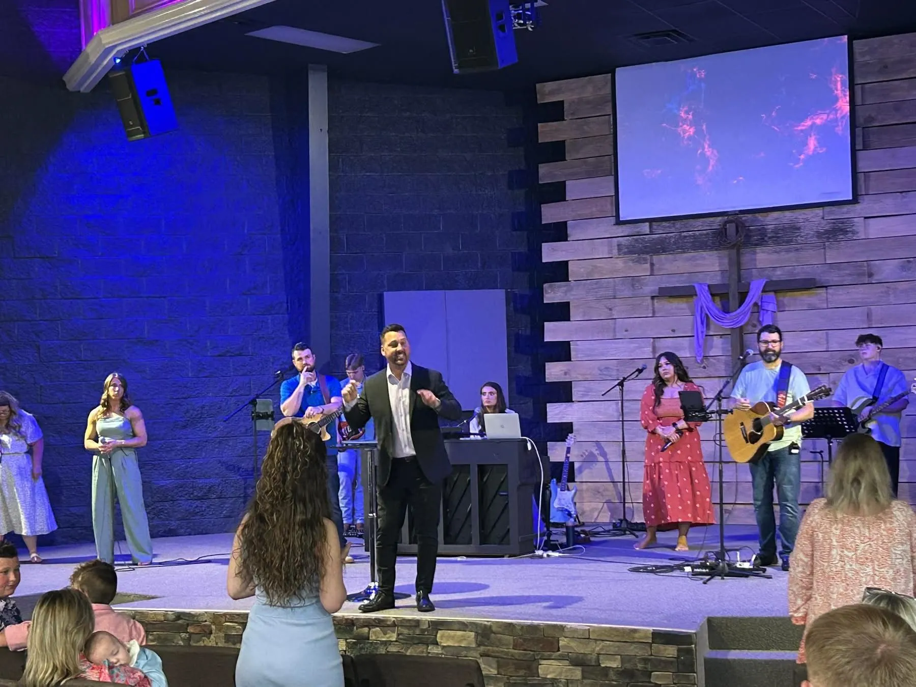 Pastor Parker Darnell preaching at Cornerstone Assembly of God in Jasper, Alabama